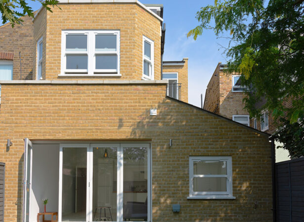 Hausit London